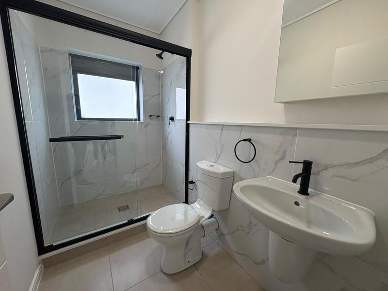 To Let 1 Bedroom Property for Rent in Richwood Western Cape
